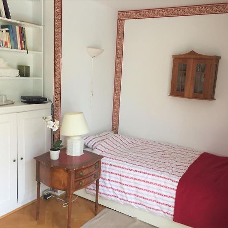 B&B Capitaine Piret Woluwe-Saint-Lambert Εξωτερικό φωτογραφία